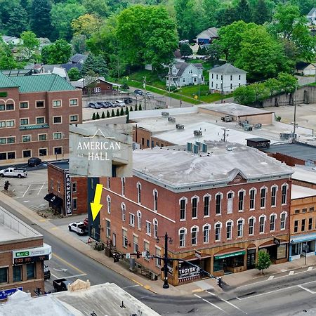 Kaufman Suite- By Busy Intersection Millersburg Exterior foto