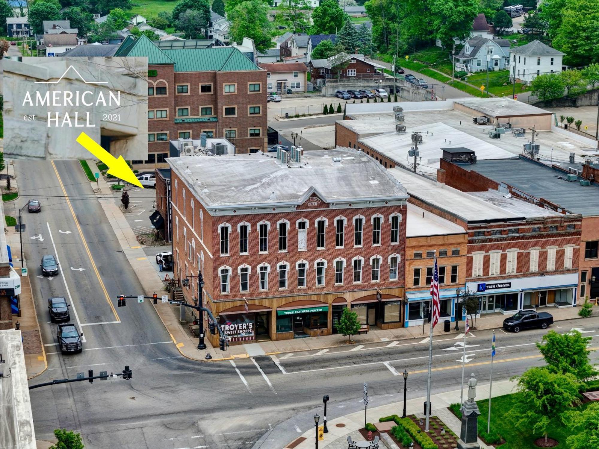 Kaufman Suite- By Busy Intersection Millersburg Exterior foto